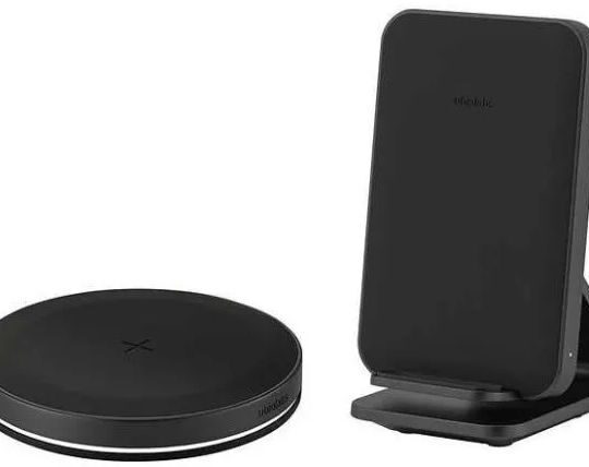 Ubio Labs 15W Wireless Charging Stand and Pad Bundle